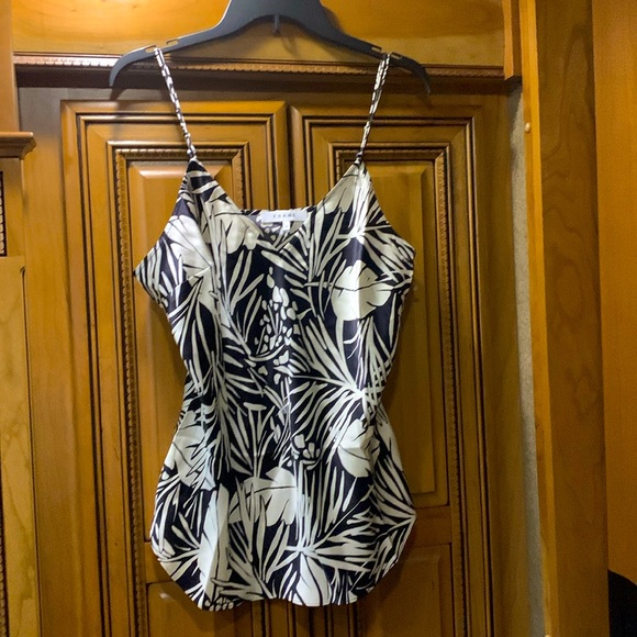 NWOT FRAME Palm-Printed V-Neck Cami in 100% Washable Silk Size Large - Picture 6 of 13